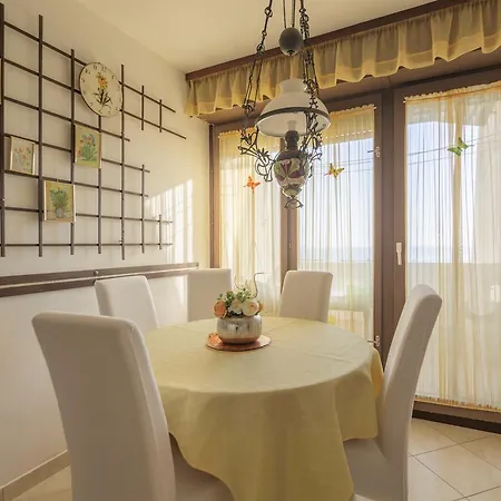 Apartment Mamma Mia Komiza